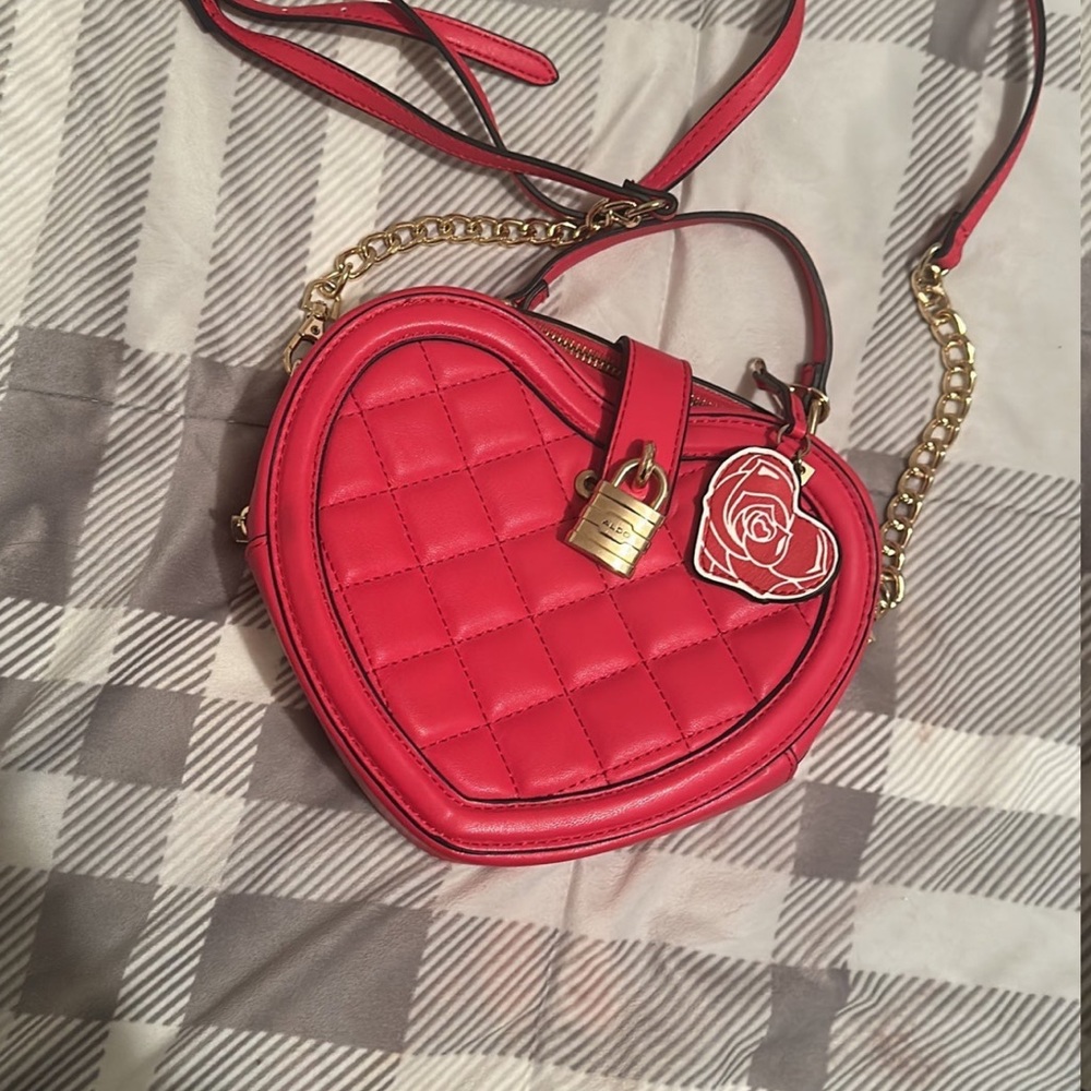 Aldo heart purse
